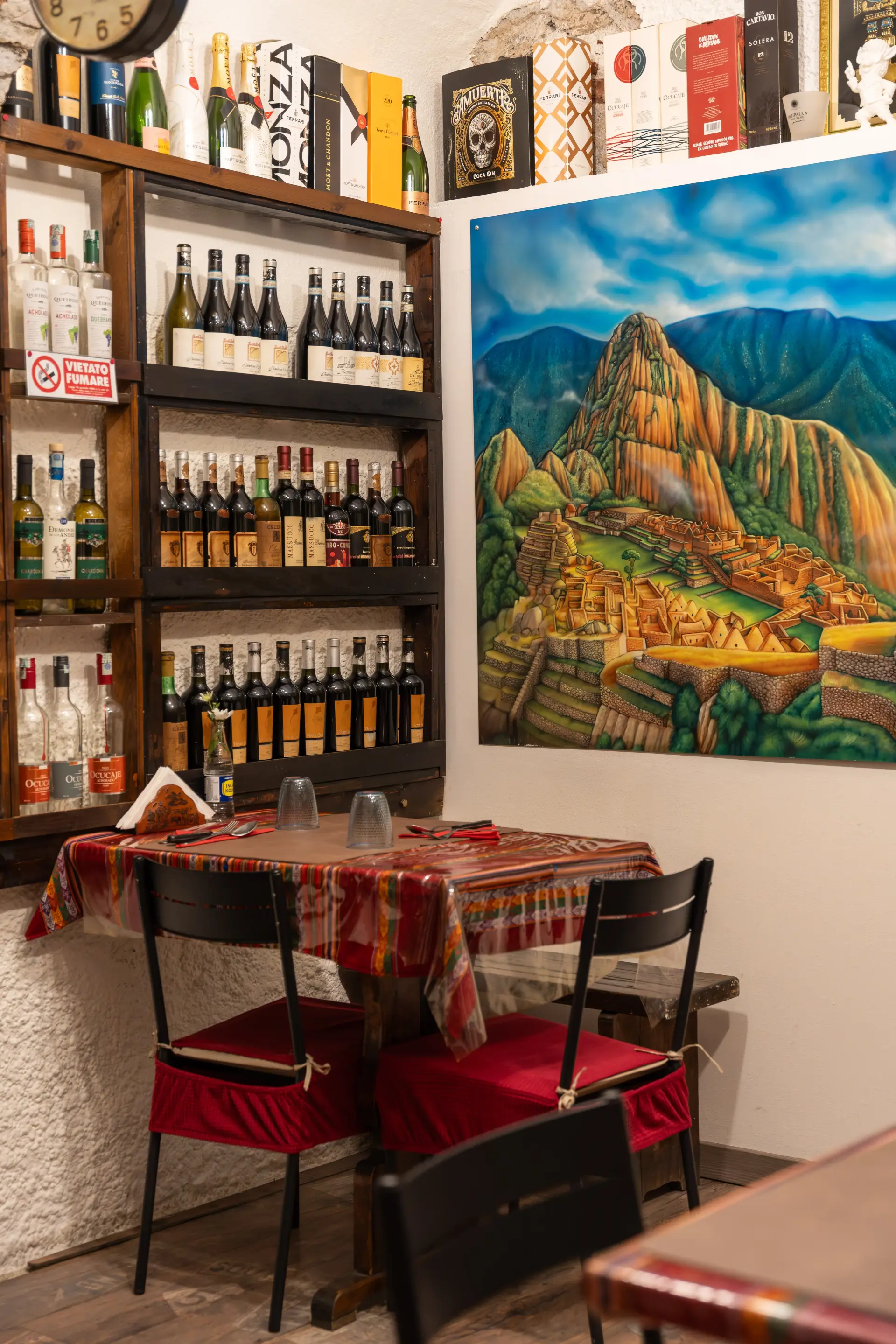 Brisas Peruanas — Interni del ristorante, foto 51