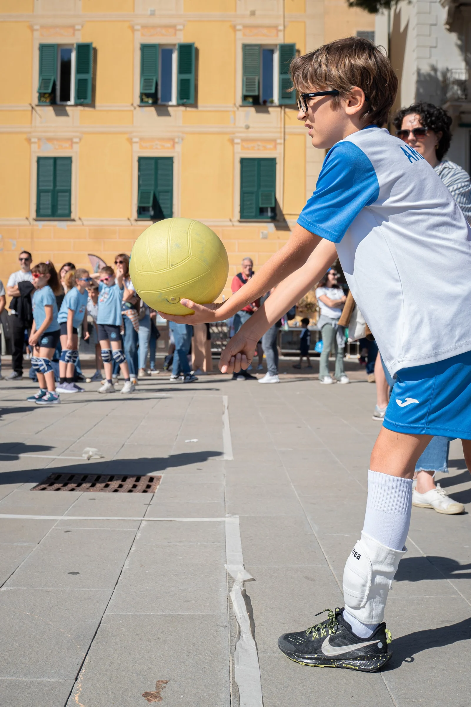 Pro Recco Pallavolo — palleggio in piazza