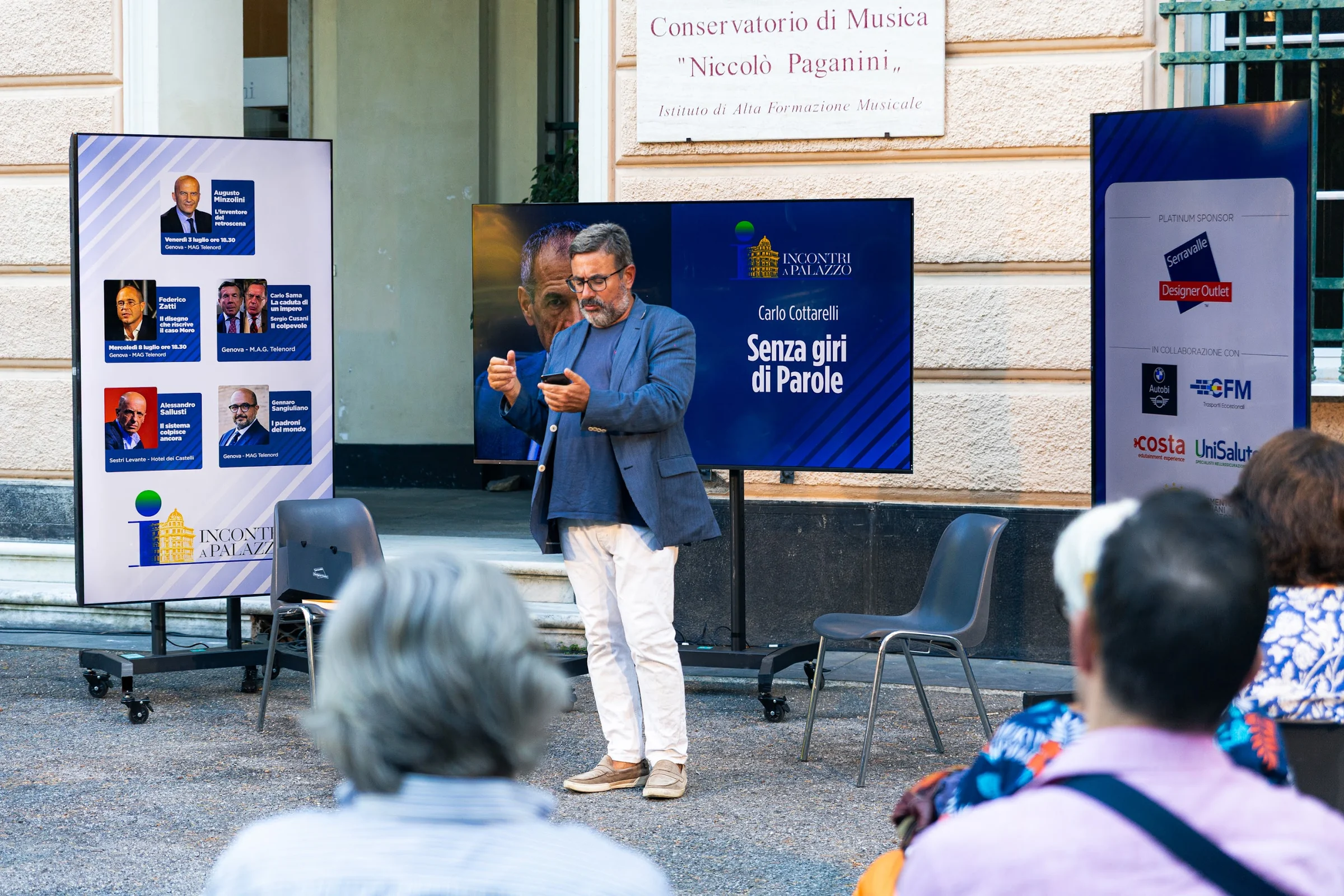 Telenord — Incontri a Palazzo, l’incontro all’aperto davanti al Conservatorio
