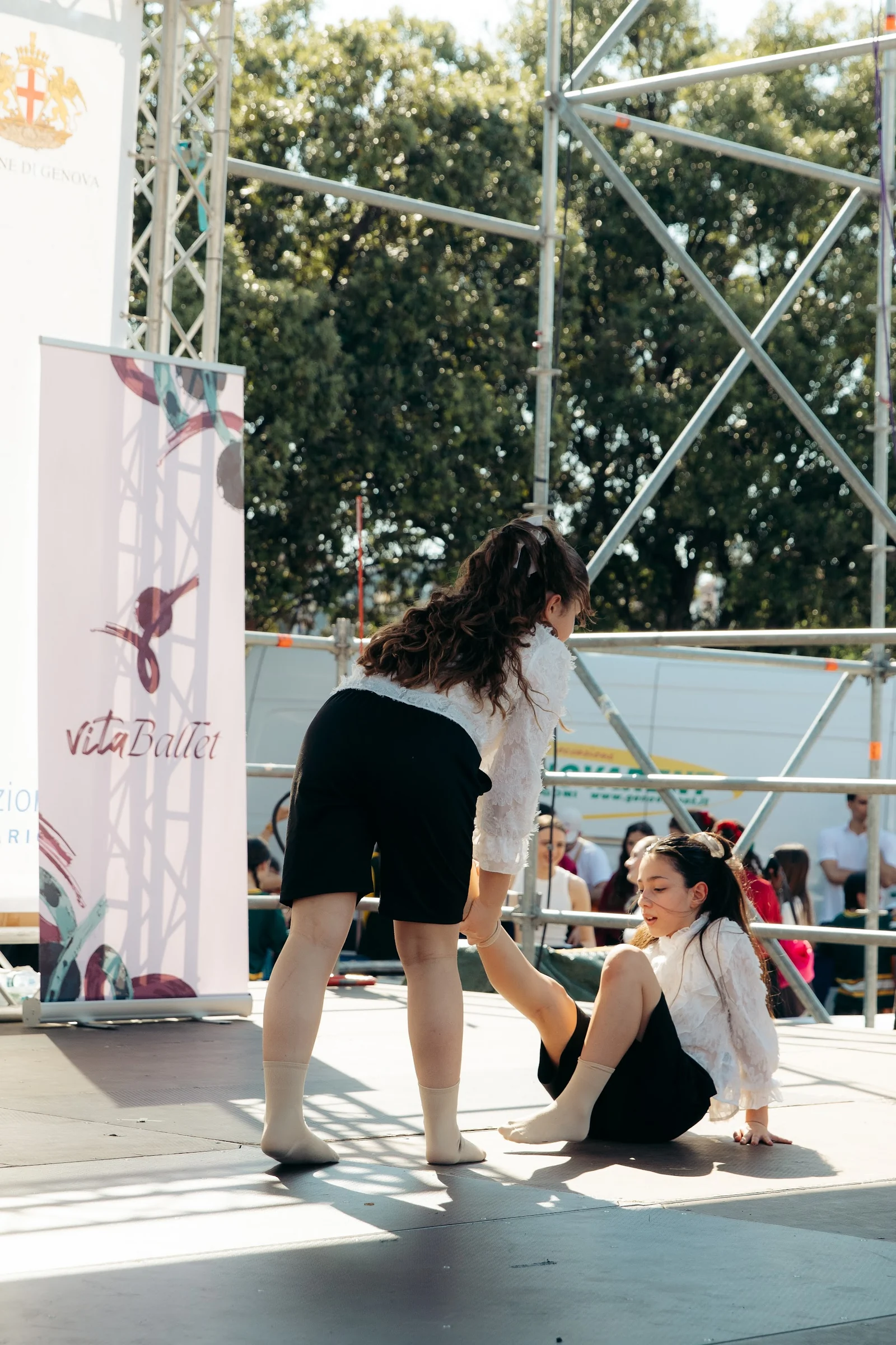 Vita Centro Polisportivo — coreografia a terra